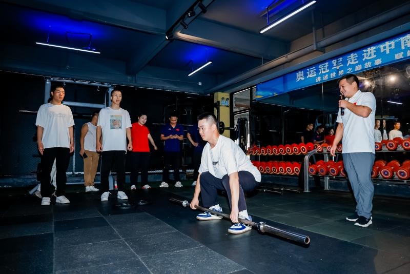 受体育榜样, tenan